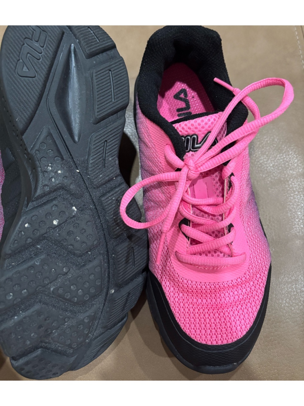 Fila Women's Hot Pink bold statement Memory Maranello running Sneakers - Picture 3 of 8